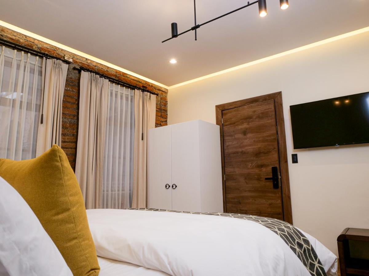 Wanderlot - Hotel Plaza Central Riobamba Ngoại thất bức ảnh