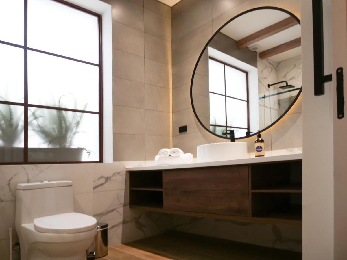 Wanderlot - Hotel Plaza Central Riobamba Ngoại thất bức ảnh