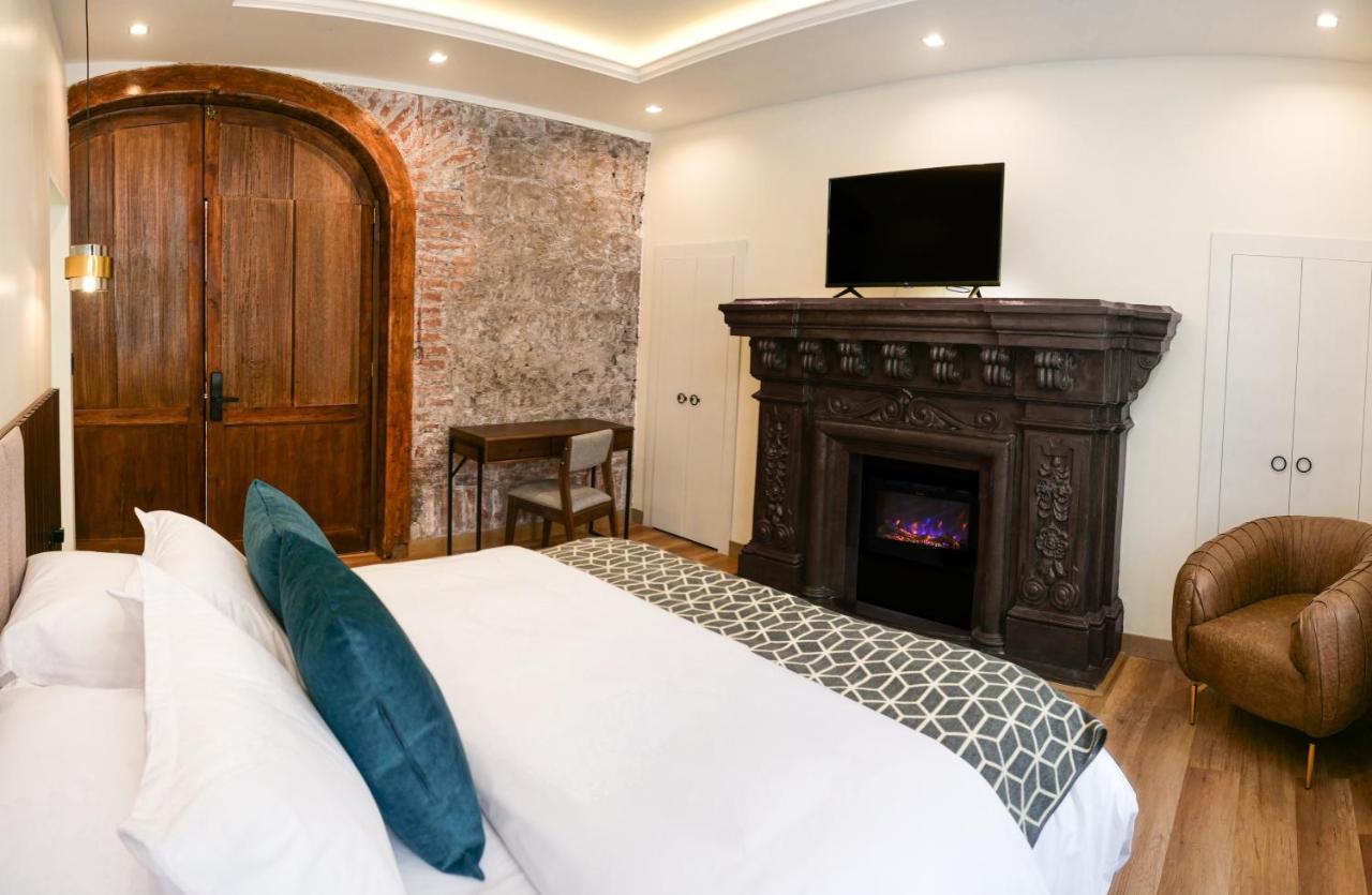 Wanderlot - Hotel Plaza Central Riobamba Ngoại thất bức ảnh