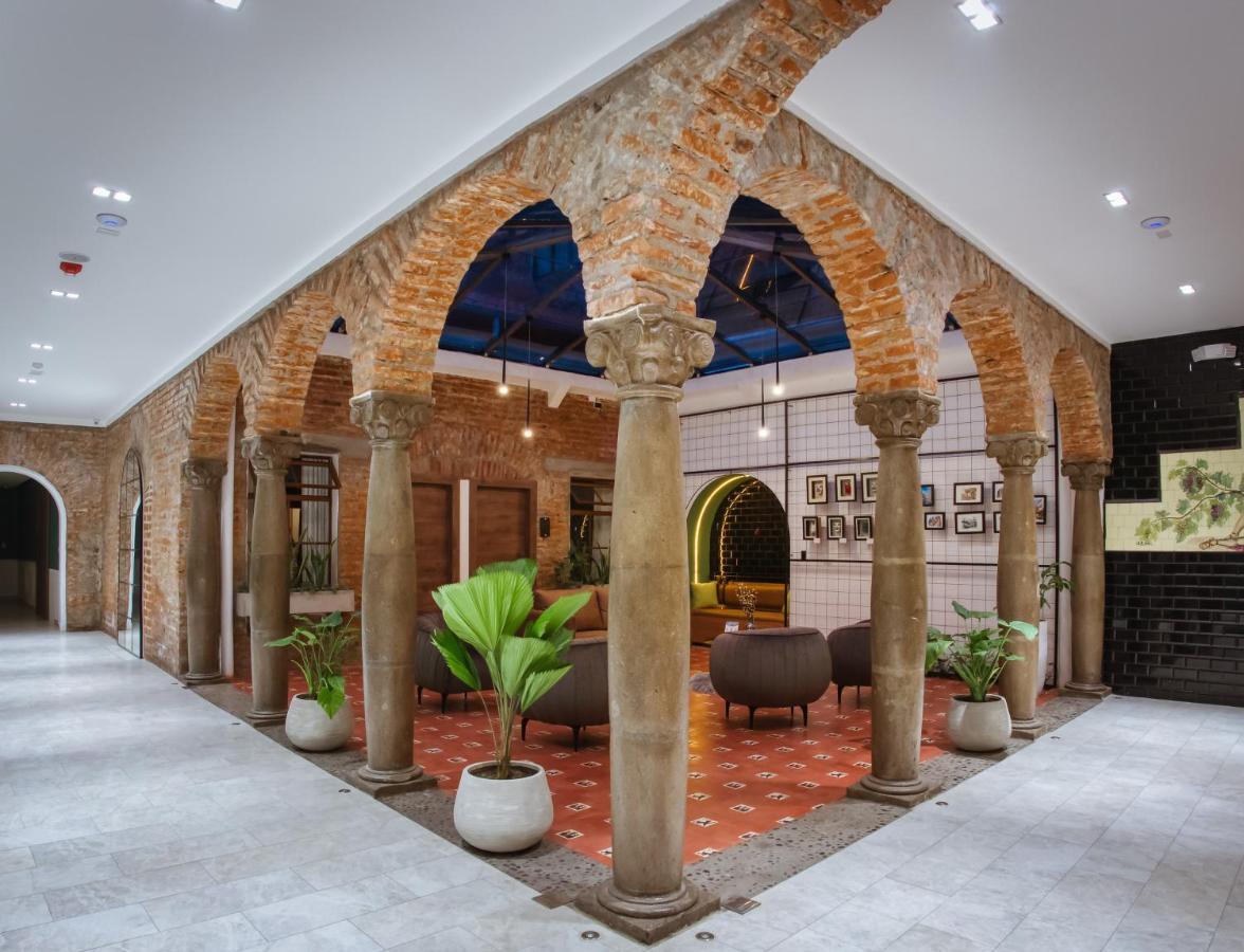 Wanderlot - Hotel Plaza Central Riobamba Ngoại thất bức ảnh