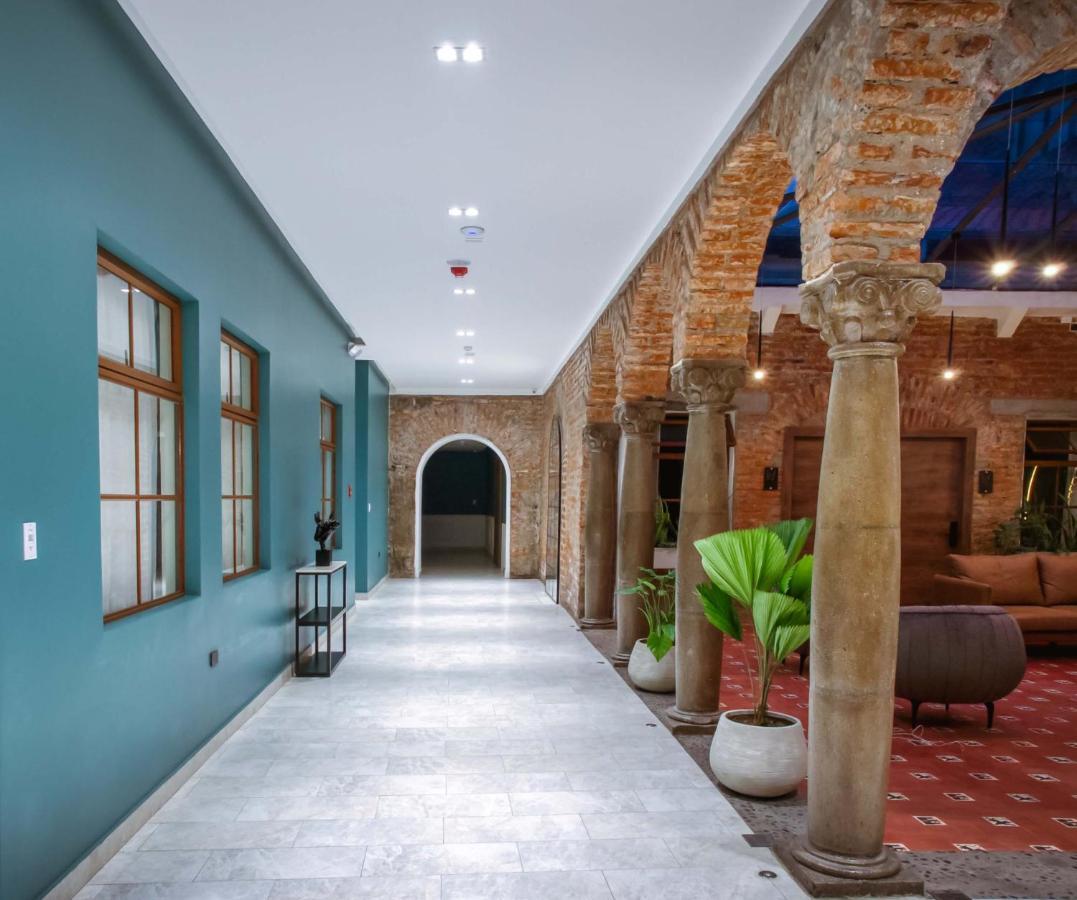Wanderlot - Hotel Plaza Central Riobamba Ngoại thất bức ảnh