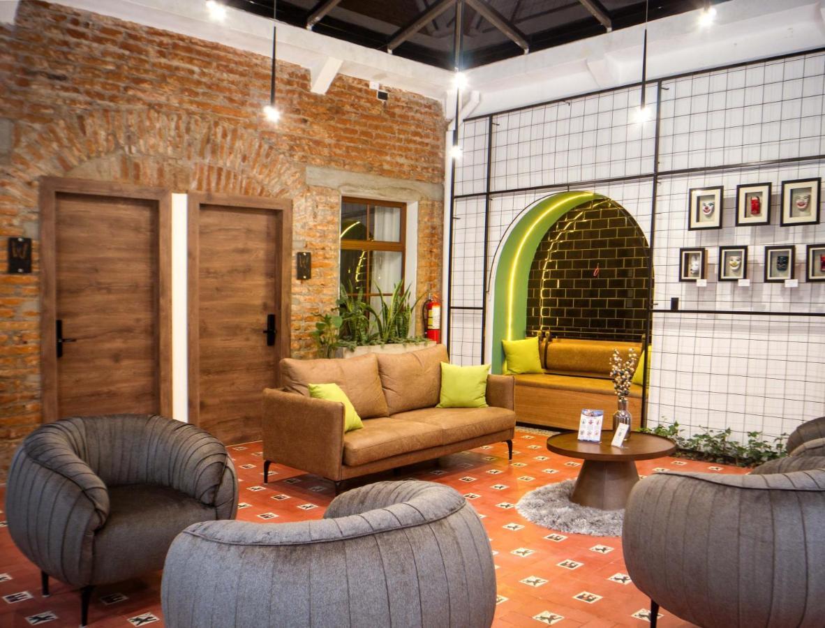 Wanderlot - Hotel Plaza Central Riobamba Ngoại thất bức ảnh