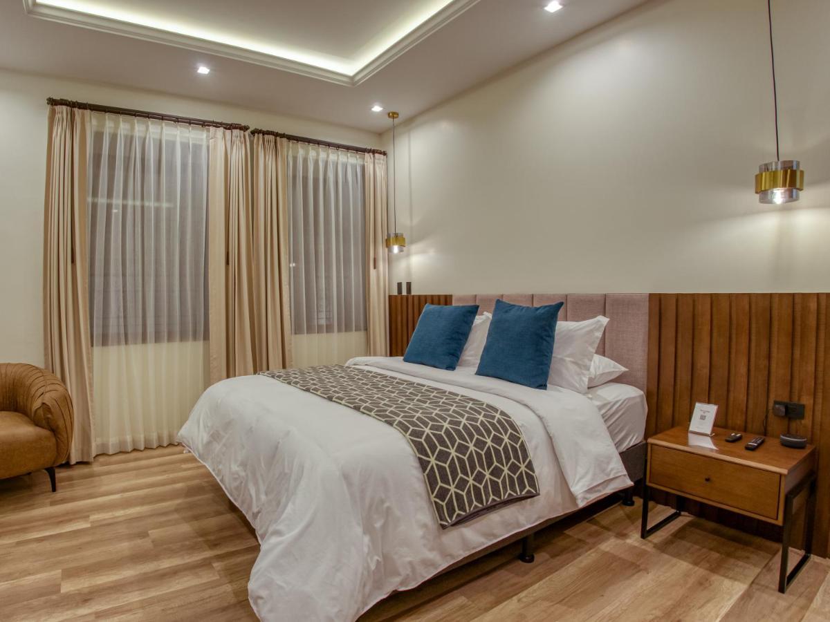Wanderlot - Hotel Plaza Central Riobamba Ngoại thất bức ảnh