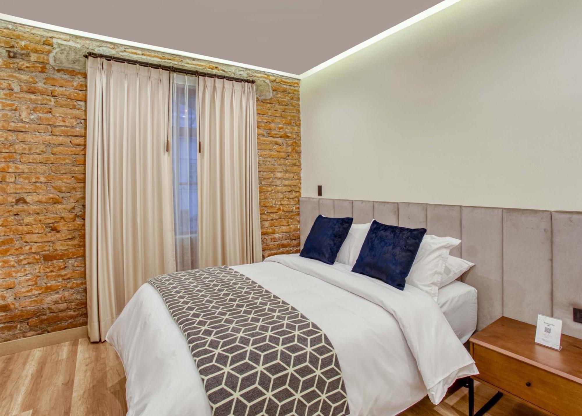 Wanderlot - Hotel Plaza Central Riobamba Ngoại thất bức ảnh